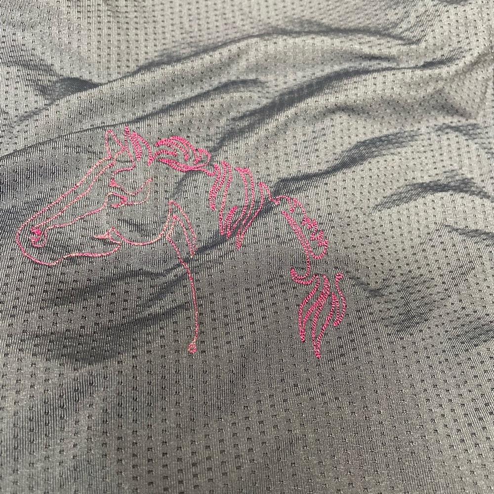 Embroidered Ariat sleeveless mesh top XL